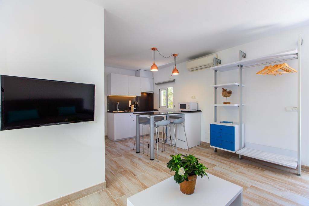 פלאיה מיג'ורן Pinos Playa Suites מראה חיצוני תמונה