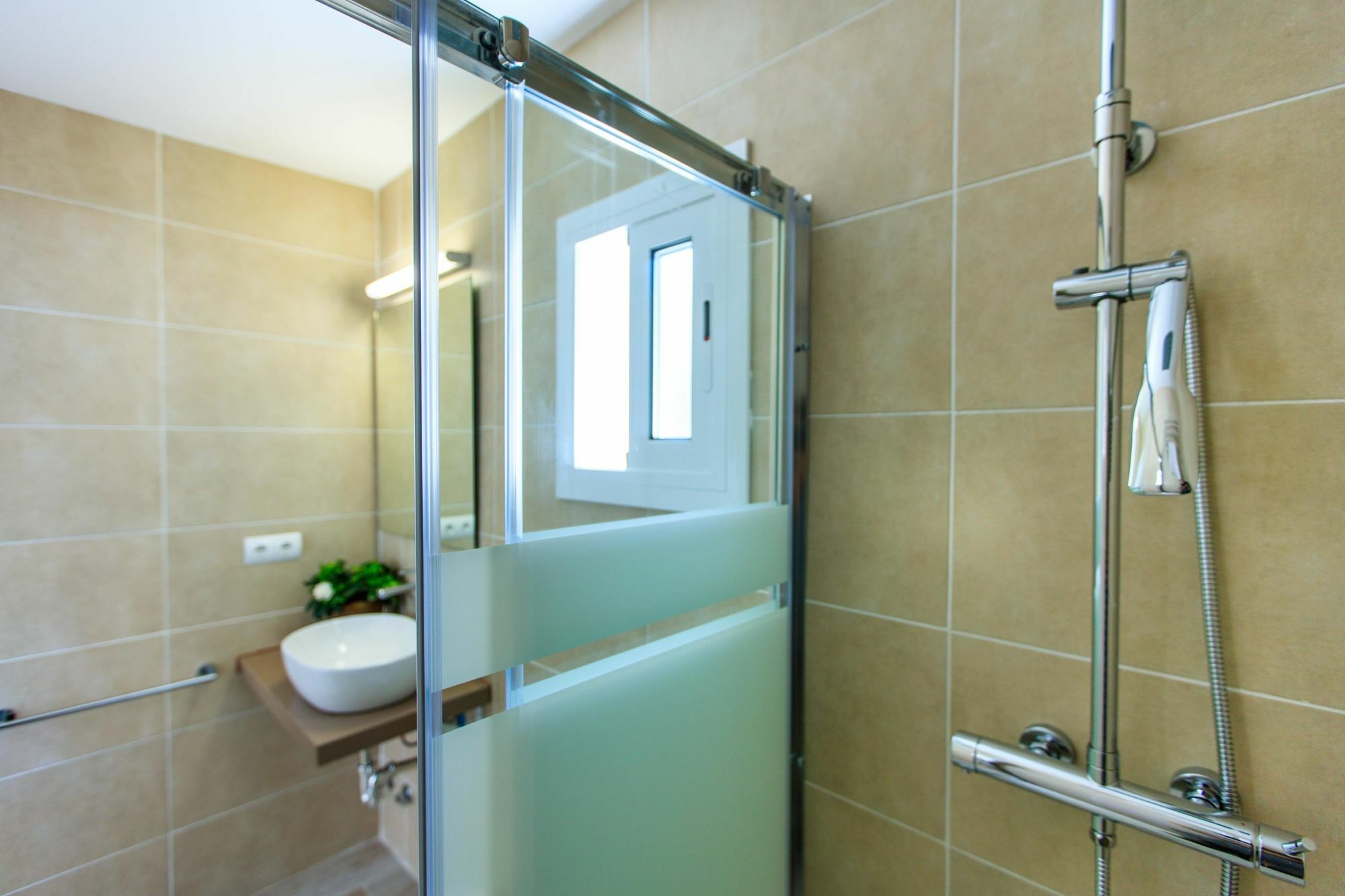 פלאיה מיג'ורן Pinos Playa Suites מראה חיצוני תמונה